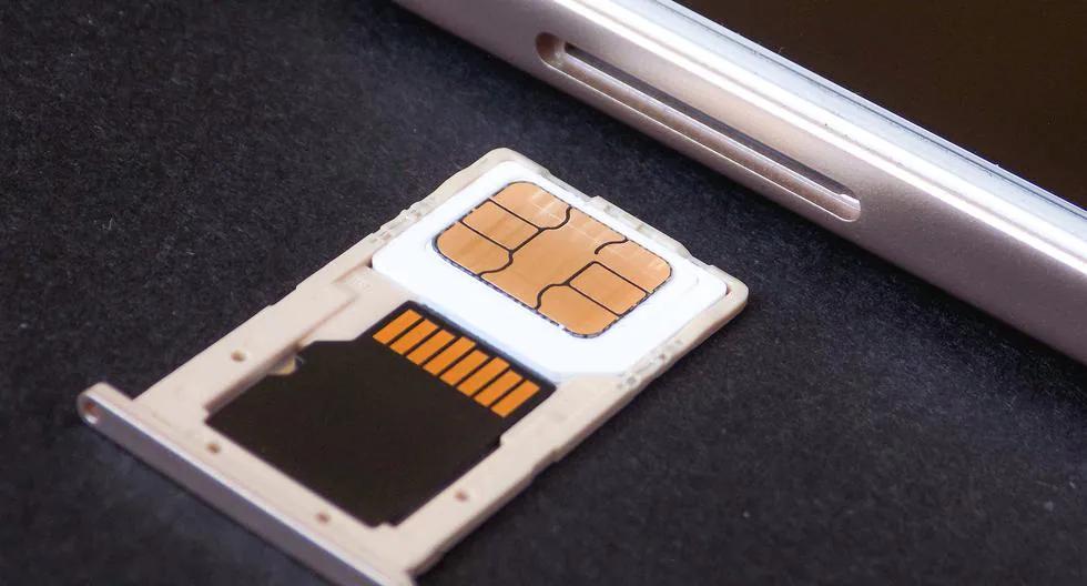 como puedo sacar el chip telefono inteligente uhei - Cómo abrir la bandeja de la tarjeta SIM sin llave