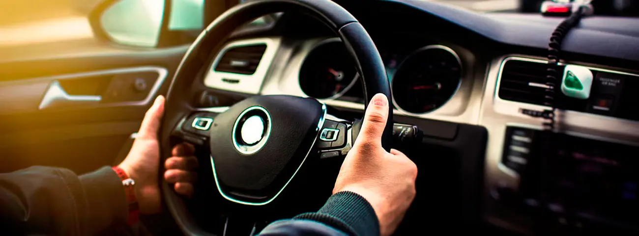 a la gente inteligencia le cuesta aprender a estacionar - Cómo aprender a dar reversa en un carro automático
