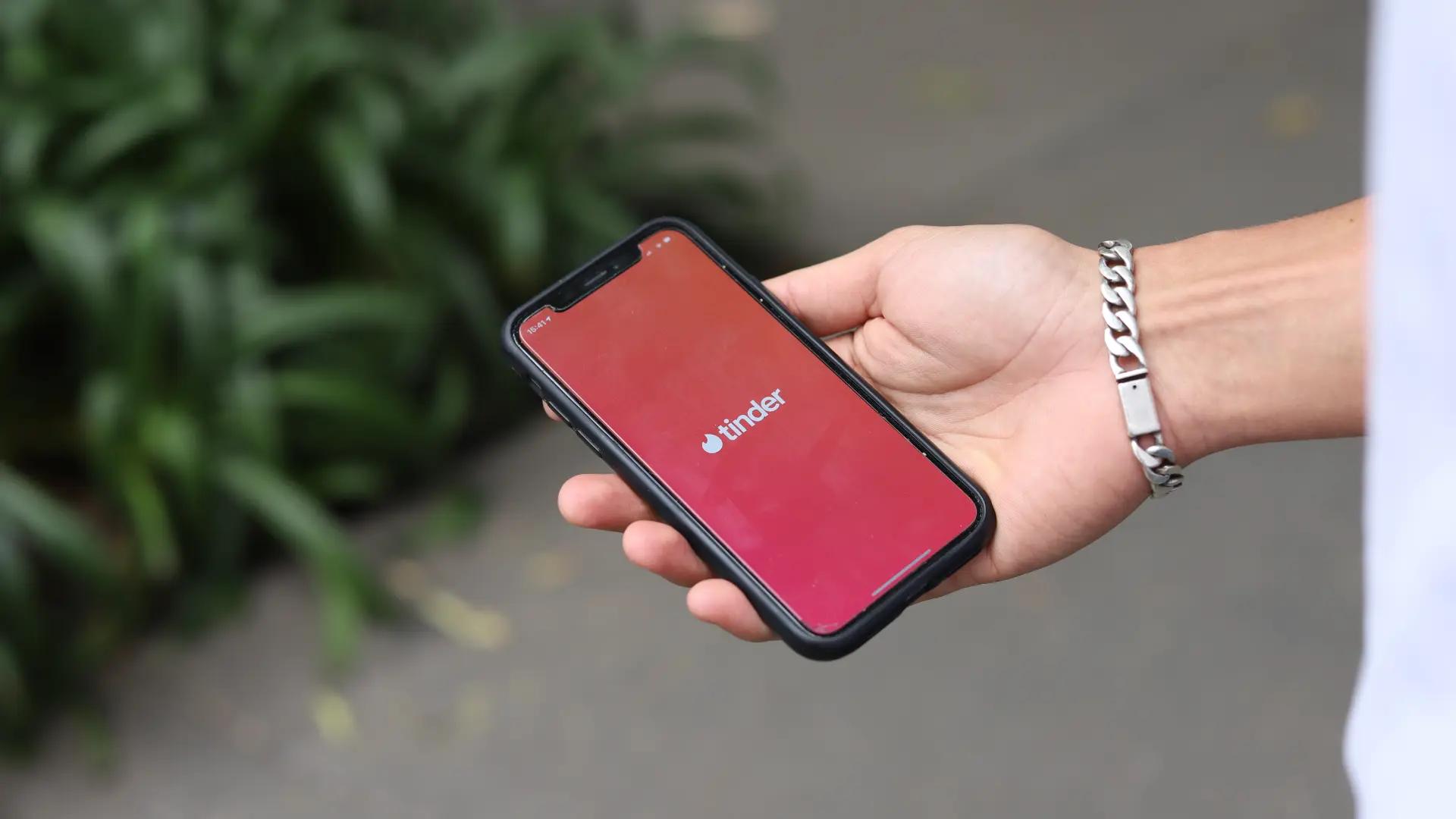 inteligencia artificial para ligar - Cómo funciona la IA de tinder
