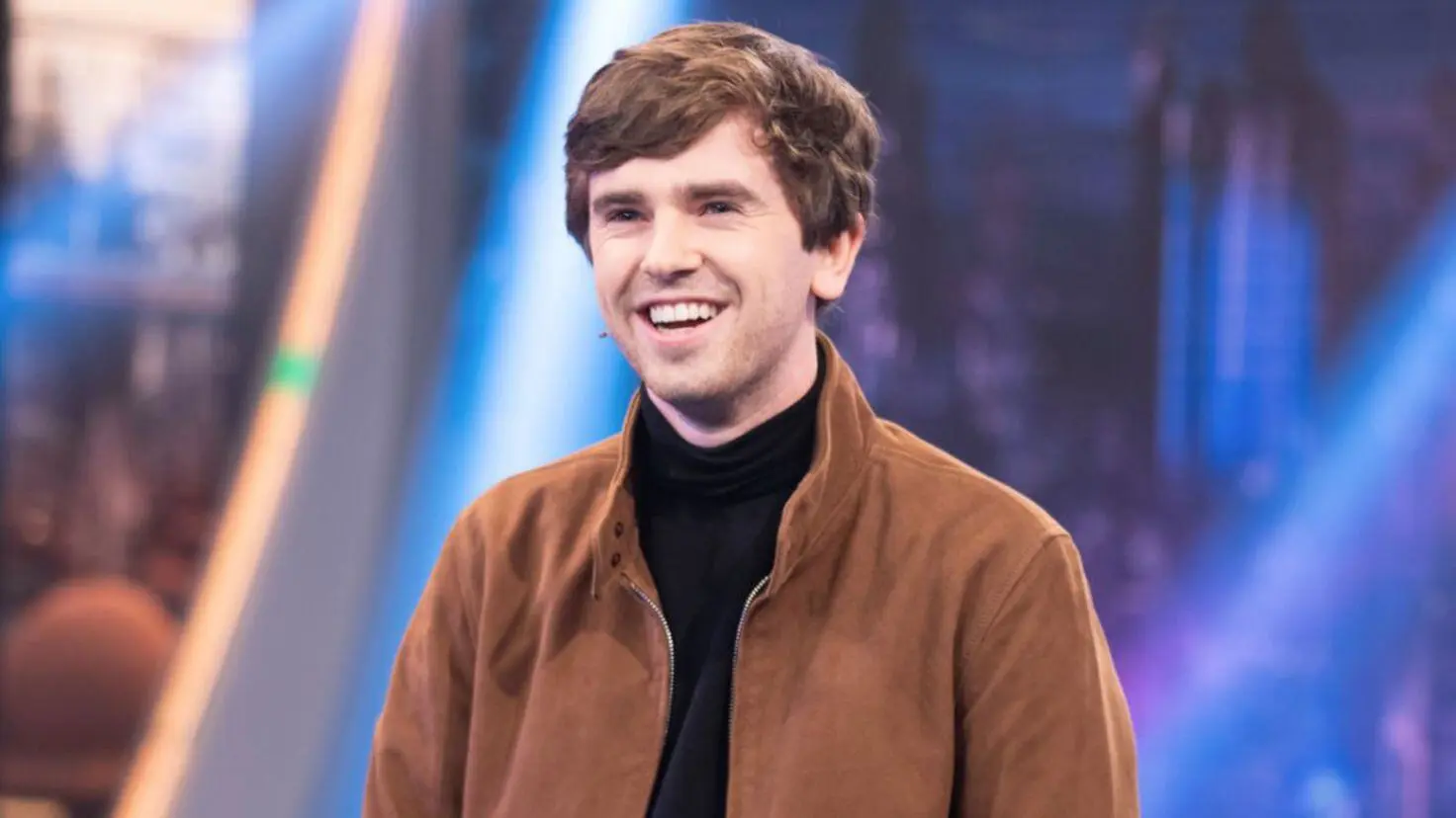 freddie highmore inteligencia - Cómo sabe español Freddie Highmore