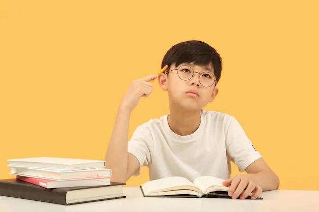 El Estudiante Inteligente: Características y Consejos para el Éxito Académico - Cómo se dice en inglés Tú eres un estudiante inteligente estudiante inteligente - Cómo se dice en inglés Tú eres un estudiante inteligente