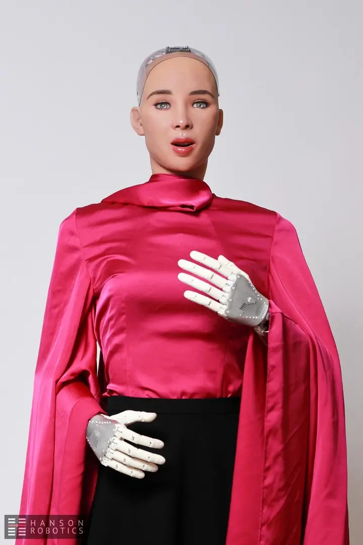 fisico de una mujer robot dotada de inteligencia - Cómo se le llama a los robots con apariencia humana