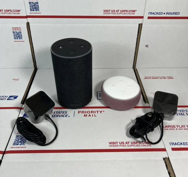 altavoz inteligente stal - Cómo se llama el altavoz de Amazon
