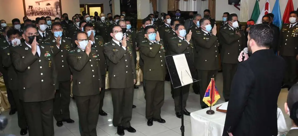 posecion del nuevo director nacional de inteligencia policia boliviana - Cómo se llama el comandante de la Policía Boliviana