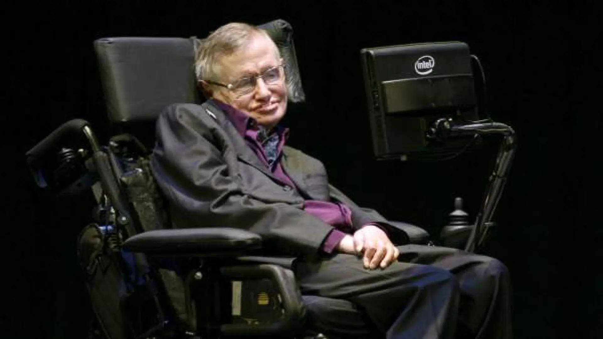 hombre inteligente silla de ruedas - Cómo se quedó Stephen Hawking en silla de ruedas