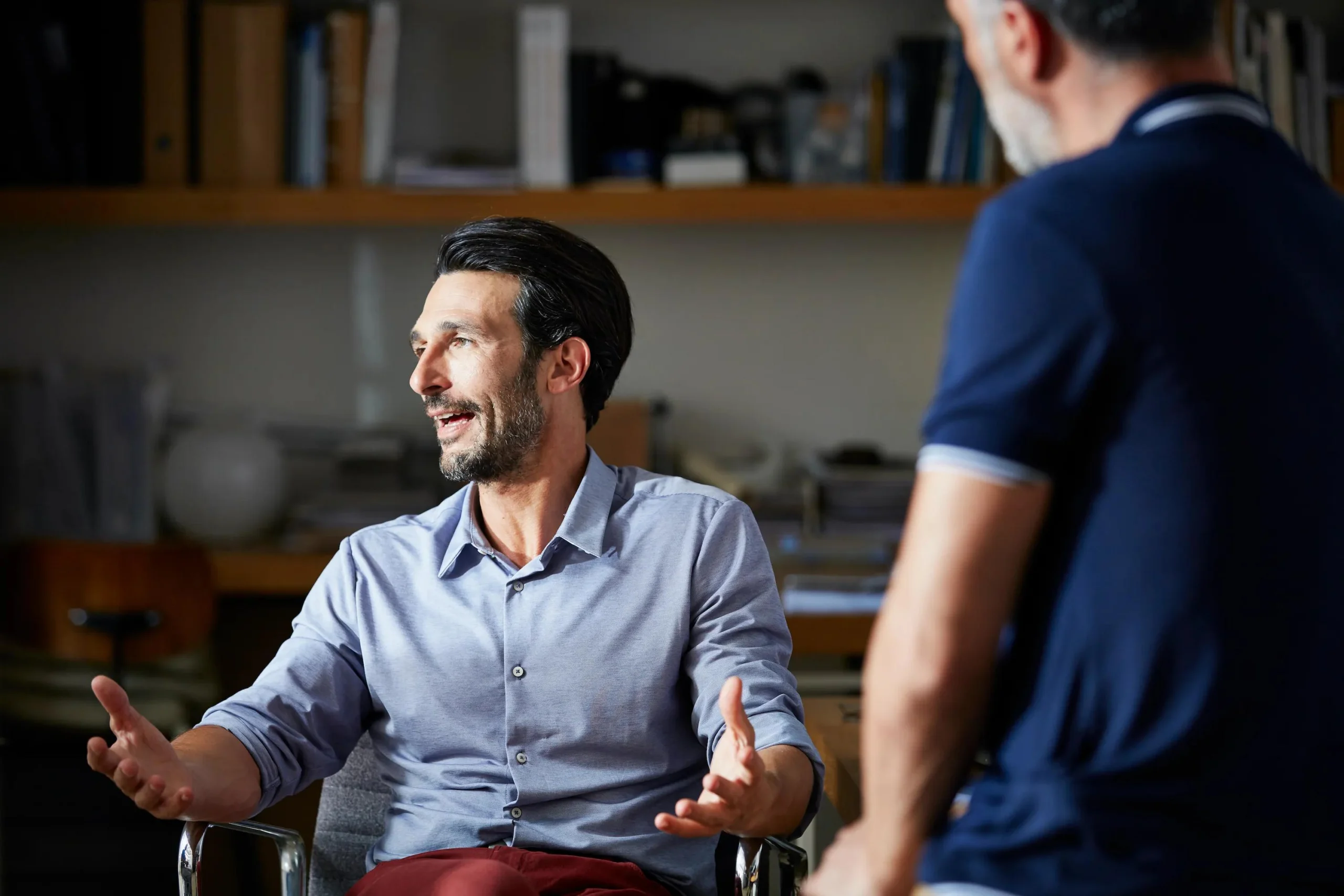 Conversación: Eres rica e inteligente - Cómo se tiene una conversación inteligente con una mujer conversacion eres rica e inteligente - Cómo se tiene una conversación inteligente con una mujer