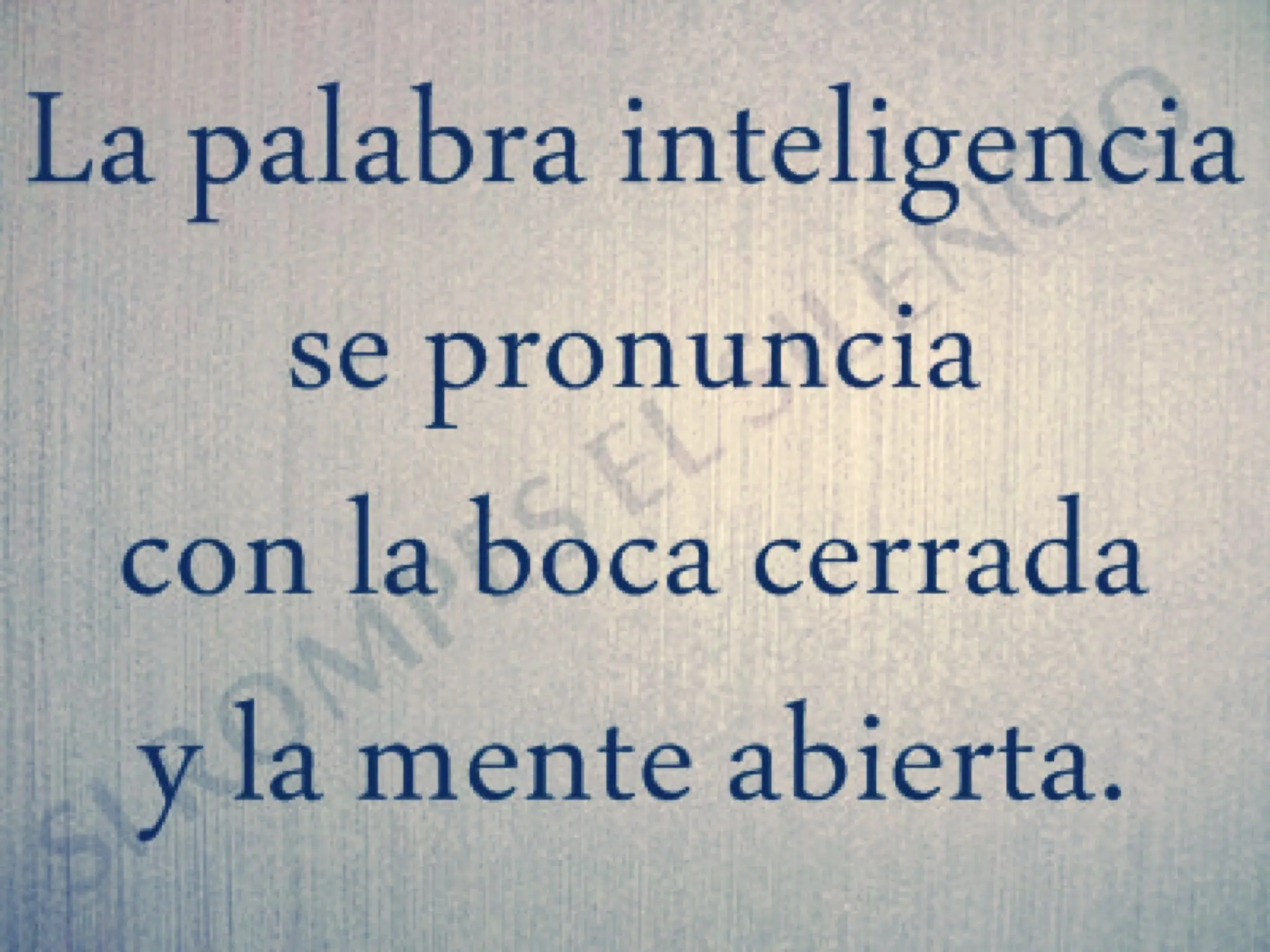 oraciones con la palabra inteligencia - Cómo se utiliza la inteligencia en una oración