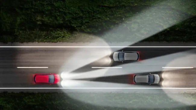 auto luz inteligente - Cuáles son las luces laterales