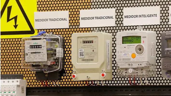 antecedentes de los medidores inteligentes chile - Cuándo se empezo a usar la electricidad en Chile