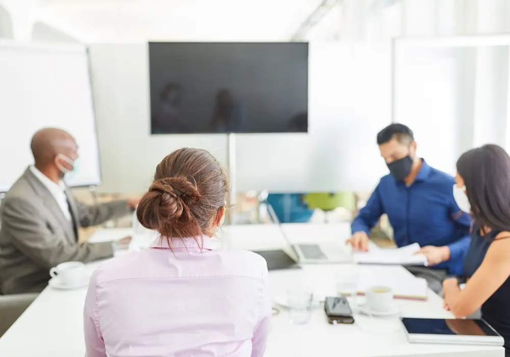 Salas de Juntas Inteligentes: La clave para reuniones efectivas y productivas - Cuánto cuesta rentar una sala de juntas salas de juntas inteligentes - Cuánto cuesta rentar una sala de juntas