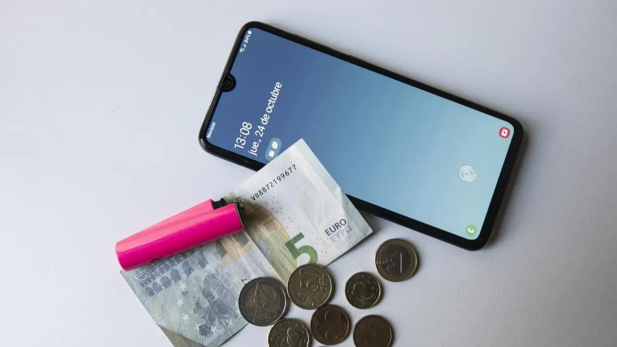 De qué materiales están hechos los teléfonos inteligentes - Cuántos elementos químicos contiene un teléfono inteligente de que material esta hecho el celular inteligente - Cuántos elementos químicos contiene un teléfono inteligente