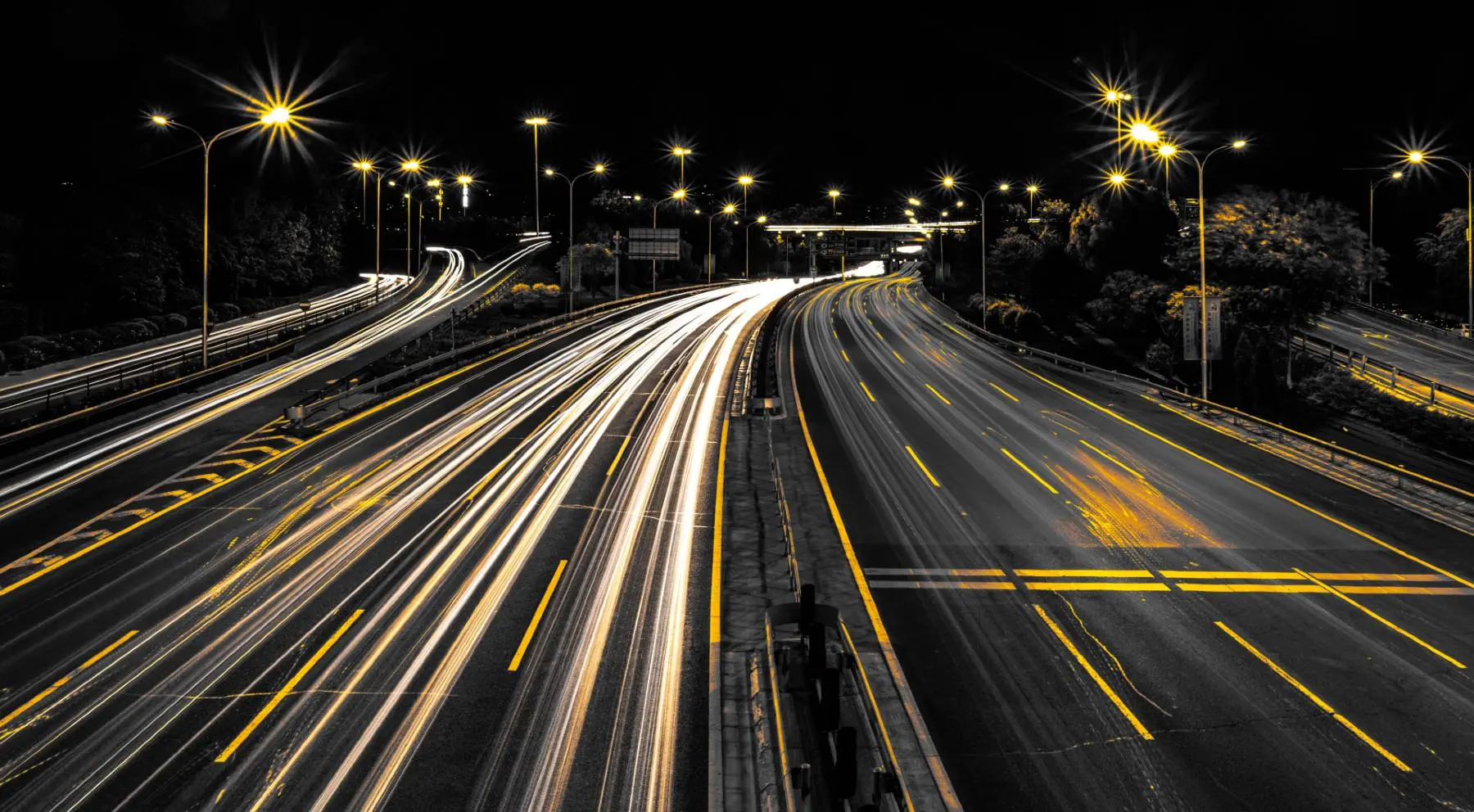 autopista inteligente para carros eléctricos - Dónde se cargan los vehículos eléctricos