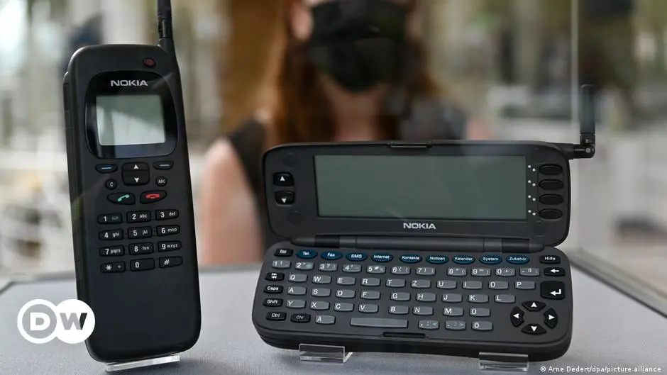 ¿Quién creó el teléfono inteligente y en qué año? - Dónde se inventó el celular inteligente quien creo el telefono inteligente - Dónde se inventó el celular inteligente
