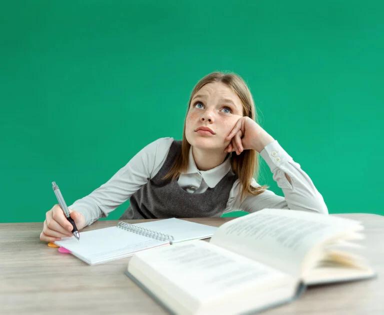 distraido.en.clase.pero es inteligente - Por qué estoy tan distraído en clase