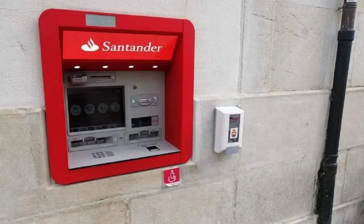 cajero inteligente santander - Puedo retirar efectivo con mi teléfono Santander