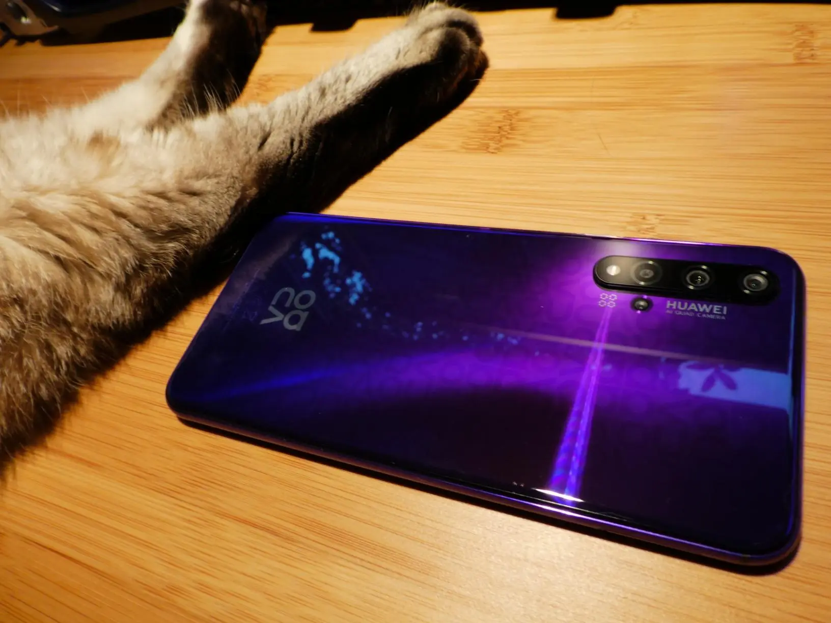 Funda inteligente Nova 5T: Protege tu dispositivo con estilo y funcionalidad - Qué carga soporta el Nova 5T funda inteligente nova 5t - Qué carga soporta el Nova 5T