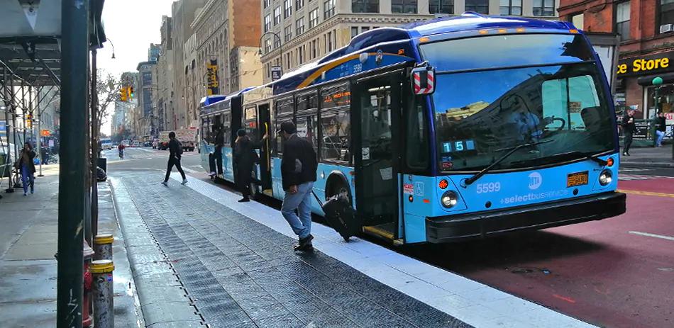 parada de bus inteligente en paris - Qué es el Noctilien en París
