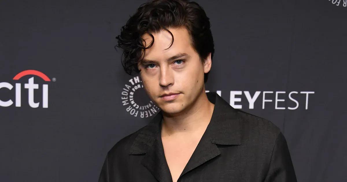 cole sprouse inteligente - Qué es lo que está pasando con Cole Sprouse