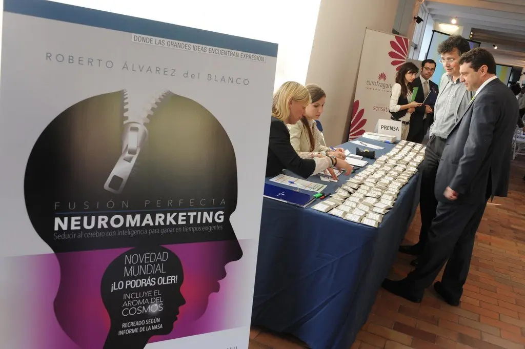 Alvarez del Blanco Roberto: Hallazgos inteligentes en el neuromarketing - Qué establecen las investigaciones del neuromarketing alvarez del blanco roberto neuromarketing hallazgos inteligentes - Qué establecen las investigaciones del neuromarketing