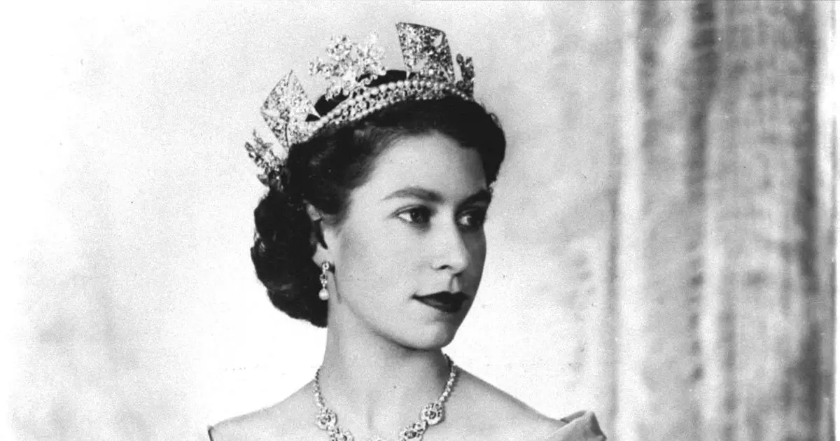 reina famosa inteligente y buena - Qué estudios tiene la reina Isabel II