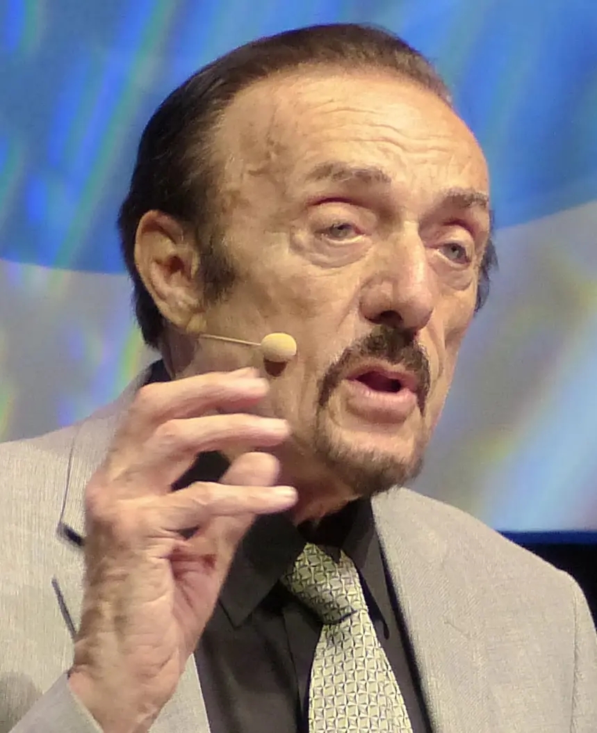Philip Zimbardo: La Inteligencia Artificial y su Impacto en la Psicología - Qué experimento famoso llevo a cabo Philip Zimbardo philip zimbardo inteligencia artificial - Qué experimento famoso llevo a cabo Philip Zimbardo