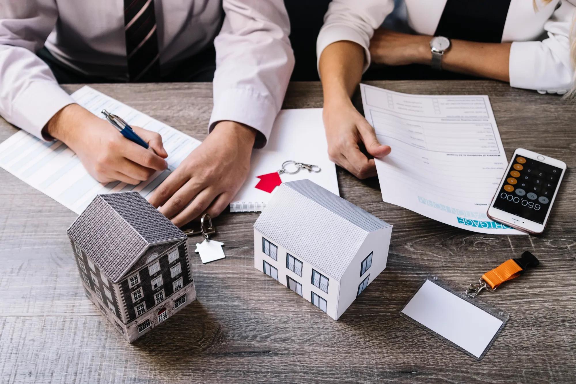 cargo inteligencia de mercado inmobiliaria - Qué hace un asistente de inmobiliaria