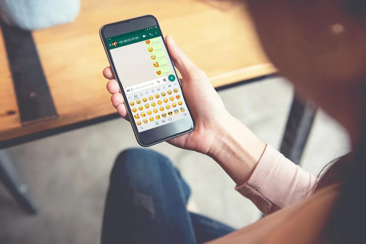 emoji de inteligencia - Qué significa el emoji de persona