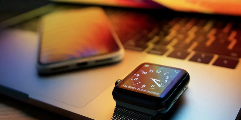 el reloj inteligente es una computadora - Qué tipo de dispositivo es un smartwatch