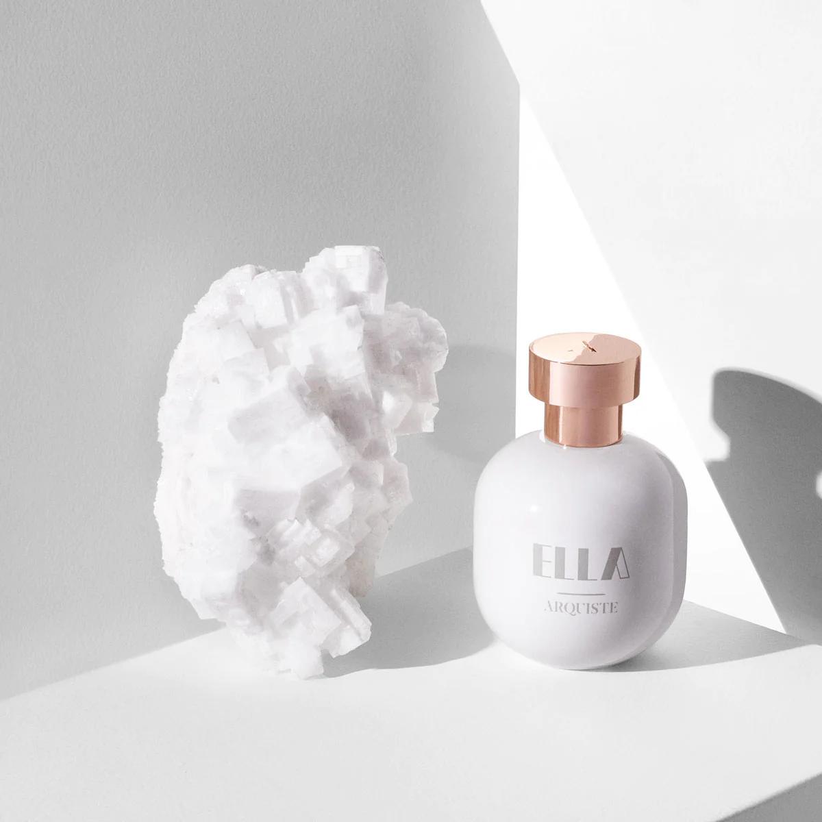 Ella es inteligente: El reggaeton perfume que está revolucionando el mercado - Quién canta en la guagua se siente el olor de tu perfume ella es inteligente reggaeton perfume - Quién canta en la guagua se siente el olor de tu perfume