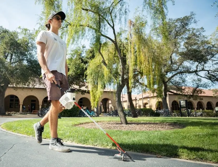 baston inteligente electronico desarrollo - Quién creó el bastón WeWALK