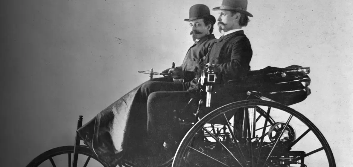 primer auto inteligente - Quién inventó el primer vehículo autopropulsado